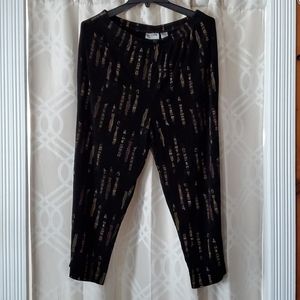 Chicos Cropped Pants